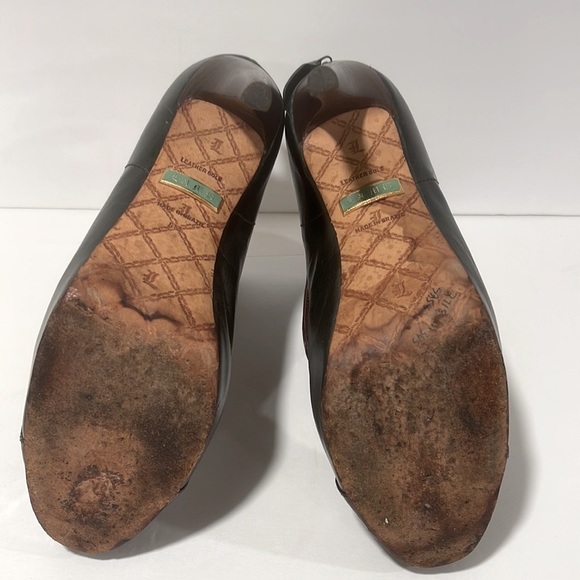 L. A. M. B. high heel ankle boots Size 8M In Excellent Condition - Picture 9 of 12